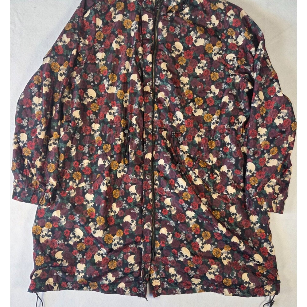 Torrid Skulls and Roses Halloween Jacket Size 2X in Multicolor Floral Full Zip